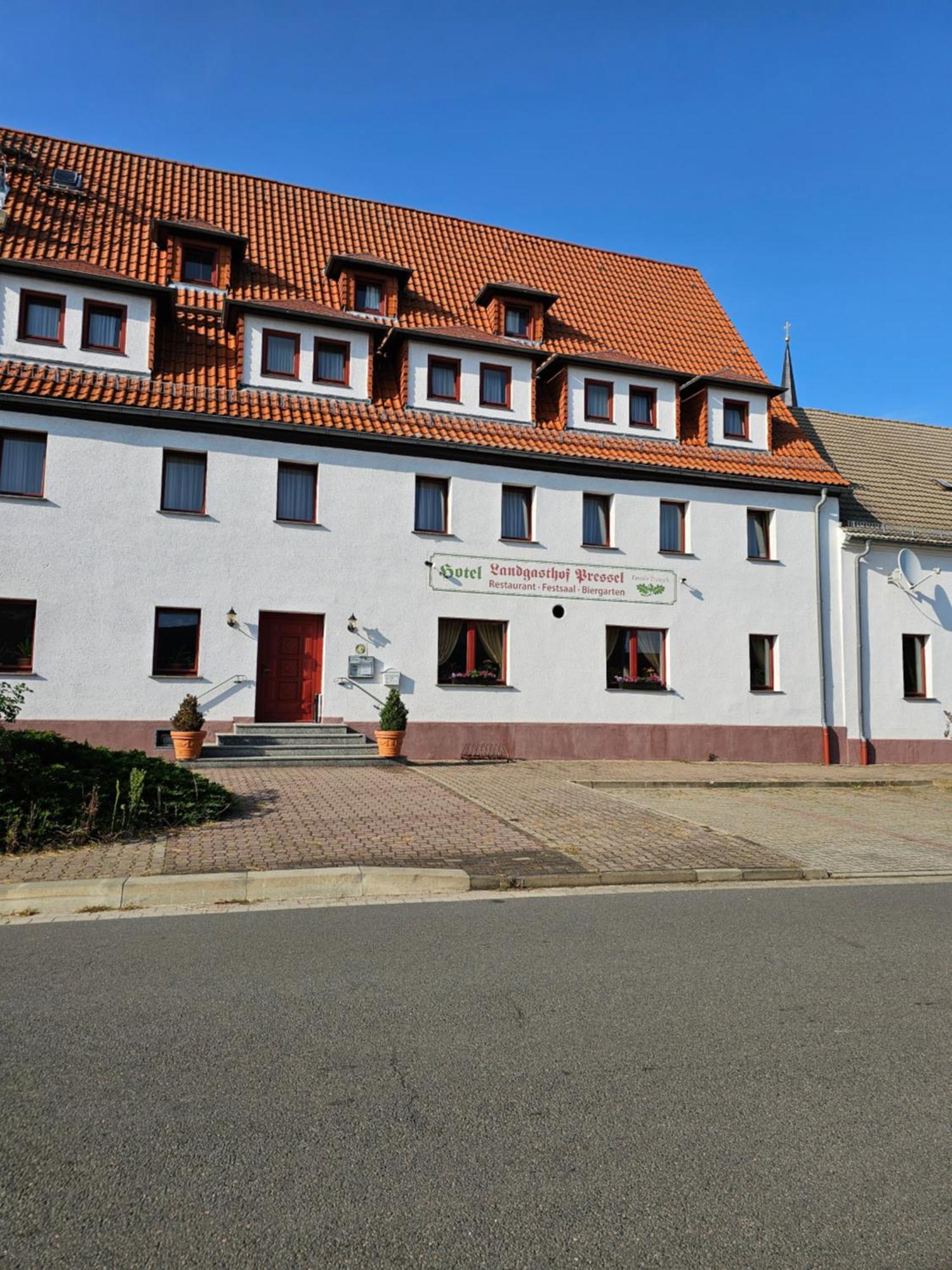 Hotel Landgasthof Pressel Exterior foto